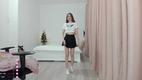 Snapshot of iamcassidy chatting on December 21, 8:32 pm Cassie  STREAMS HERE EVERYDAY online show from December 21, 8:32 pm