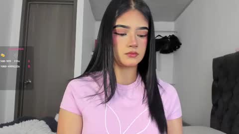 Snapshot of iamjulietaa chatting on October 7, 7:07 pm    online show from October 7, 7:07 pm