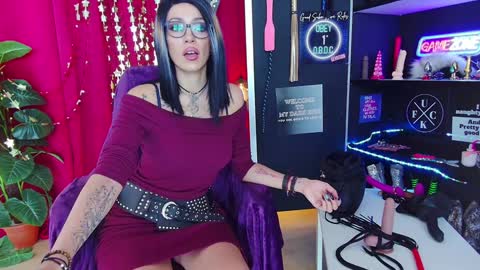 Mistress K online show from January 24, 11:15 am