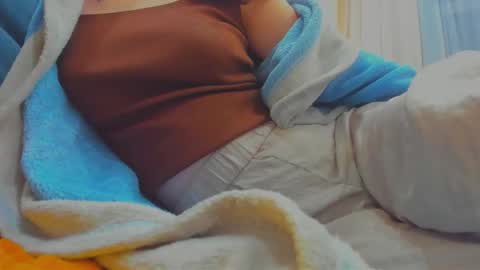 Ice online show from December 22, 1:58 pm