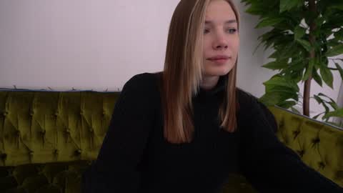 Snapshot of icedanielles chatting on January 11, 3:31 pm Danielle online show from January 11, 3:31 pm