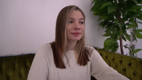 Snapshot of icedanielles chatting on January 12, 1:37 pm Danielle online show from January 12, 1:37 pm