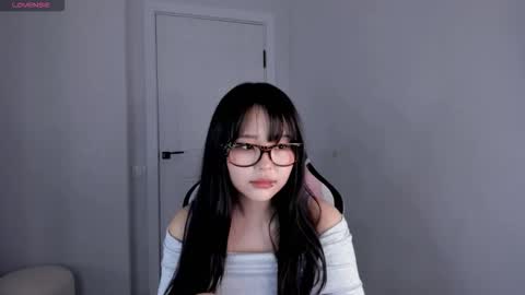 Hitomi   online show from October 1, 8:41 am