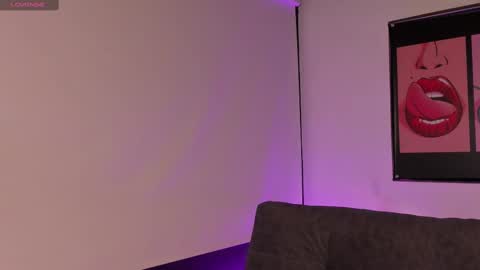    online show from February 11, 12:15 pm