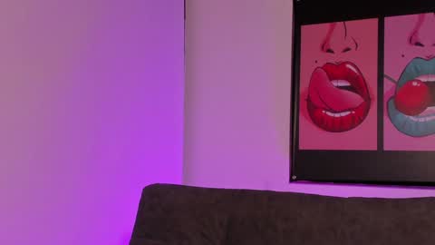    online show from February 3, 12:14 pm