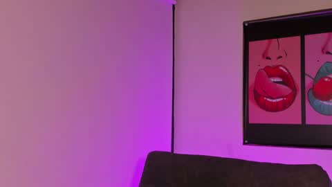    online show from February 4, 12:11 pm