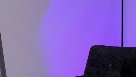    online show from March 4, 12:22 pm