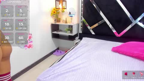 Snapshot of iisabella_noa chatting on October 16, 1:47 pm Isabella online show from October 16, 1:47 pm