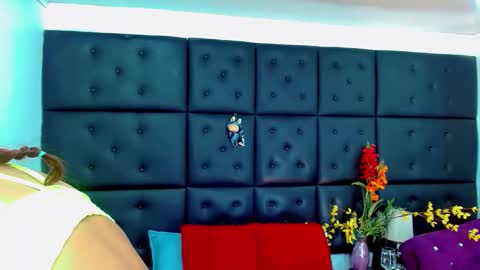 iisalombardi online show from April 23, 2:30 am
