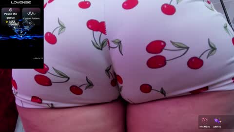 Snapshot of iizuune_croft chatting on September 30, 8:24 pm DAHIAN online show from September 30, 8:24 pm