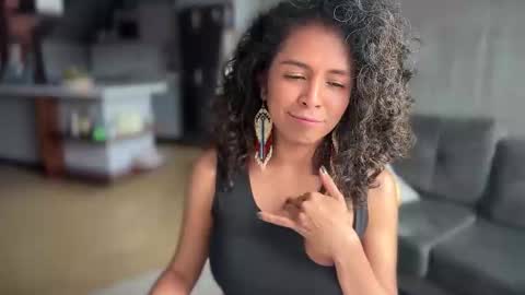 Kloe online show from February 5, 8:46 pm