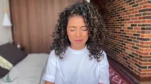 Kloe online show from December 5, 8:33 pm