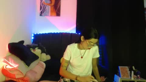 Ily Bea online show from March 28, 12:22 am