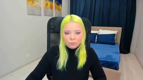 Roxy online show from January 19, 7:37 pm