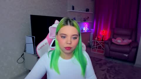 Roxy online show from October 22, 5:29 pm