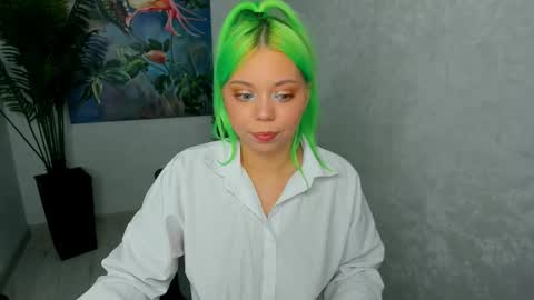 Roxy online show from February 8, 8:01 pm