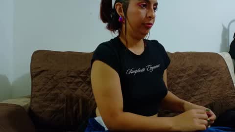 im_anna_ online show from October 7, 8:57 pm