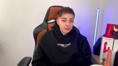 Laia online show from February 26, 10:32 pm