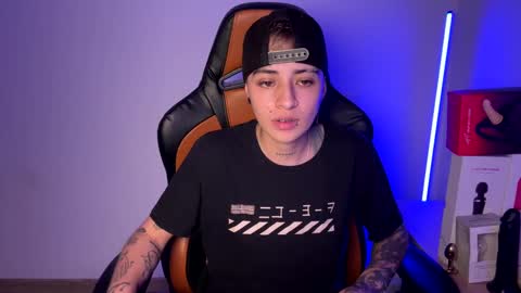 Laia online show from February 20, 6:28 am