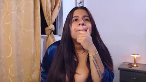 im madissonwell online show from February 14, 2:46 am