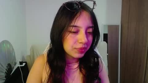 Snapshot of im_misssilver chatting on October 1, 2:27 am im_misssilver online show from October 1, 2:27 am