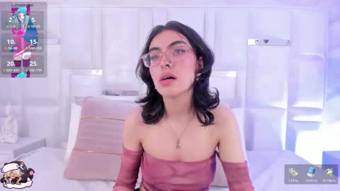 Moly  online show from November 17, 8:31 pm