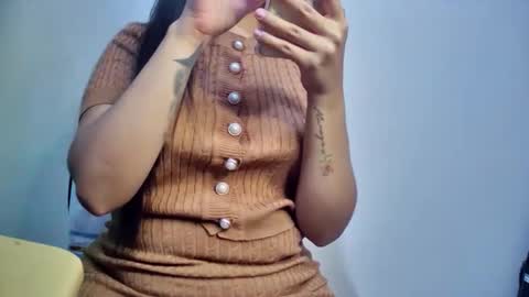 mia latina online show from April 12, 8:44 pm