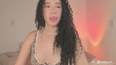 Sara online show from August 6, 2:51 am
