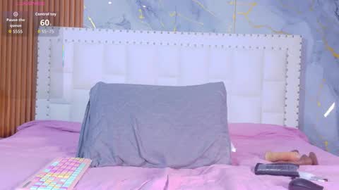 LITTLE AINHOA  online show from January 16, 8:16 pm