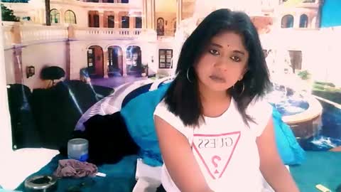 Mika online show from December 13, 7:53 pm