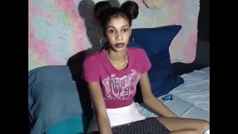 indianqueen5 online show from November 28, 8:56 pm