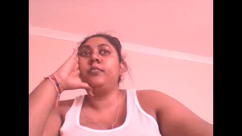 indianruby21 online show from November 9, 12:56 pm