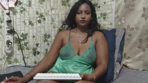 Snapshot of indiantina01 chatting on February 16, 8:33 pm tina online show from February 16, 8:33 pm