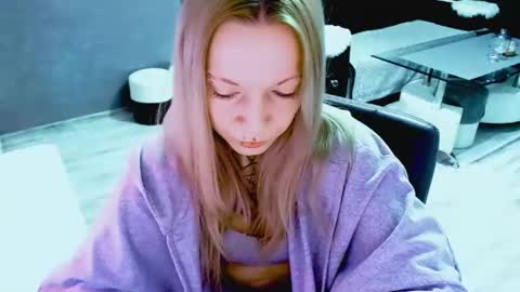 InesDesire online show from October 17, 7:22 am