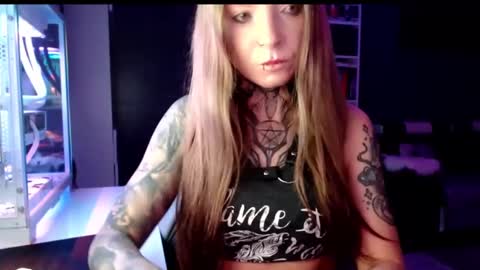 InesDesire online show from March 10, 7:33 am