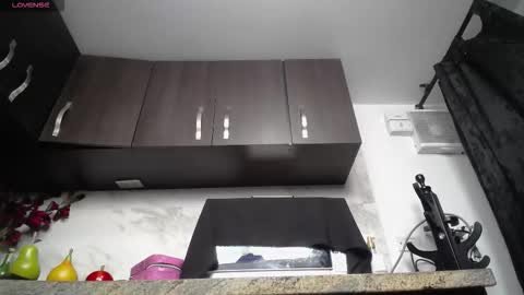 Iniya online show from October 22, 8:47 pm