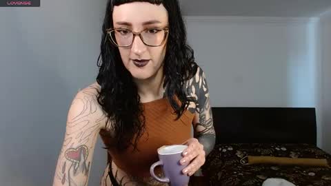 Valerie online show from April 16, 3:01 pm