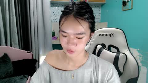 Reign online show from March 25, 3:01 am