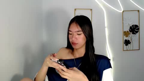 Reign online show from February 25, 5:33 pm