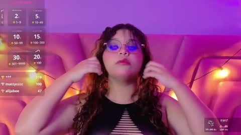 innocenthazel online show from October 25, 3:03 am