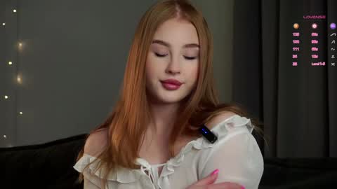 Snapshot of inthelabyrinthsofmysoul chatting on February 1, 2:13 pm Ellie online show from February 1, 2:13 pm