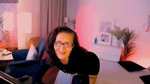 Irene online show from September 22, 2:26 pm