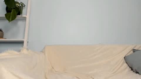 Irene online show from March 11, 4:29 pm