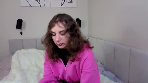 Maxin online show from November 7, 9:26 am