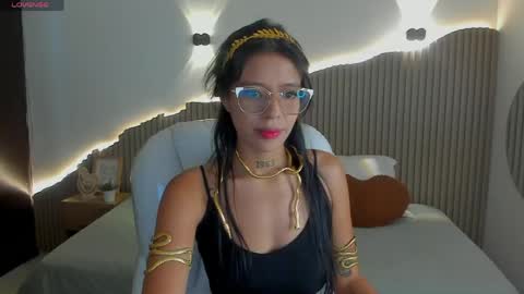 iris8_ online show from April 7, 7:27 pm