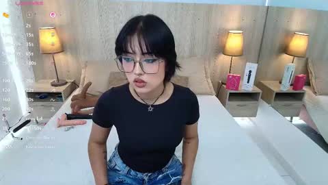 Iris online show from March 19, 8:02 pm