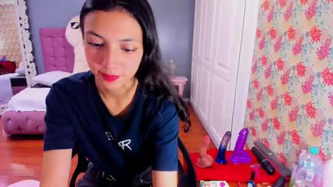 Iris online show from March 3, 2:21 pm