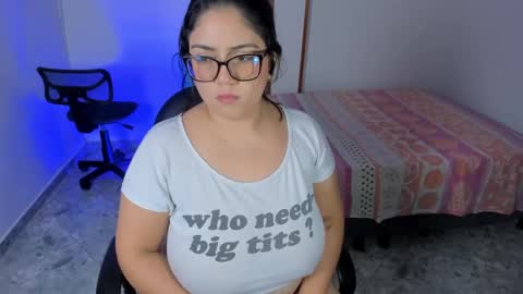 Snapshot of iris_torrez chatting on September 10, 2:39 pm Iris online show from September 10, 2:39 pm