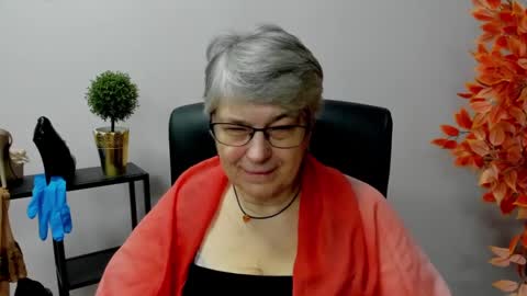 I R I S online show from February 7, 8:33 am