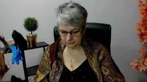 I R I S online show from February 21, 7:22 am